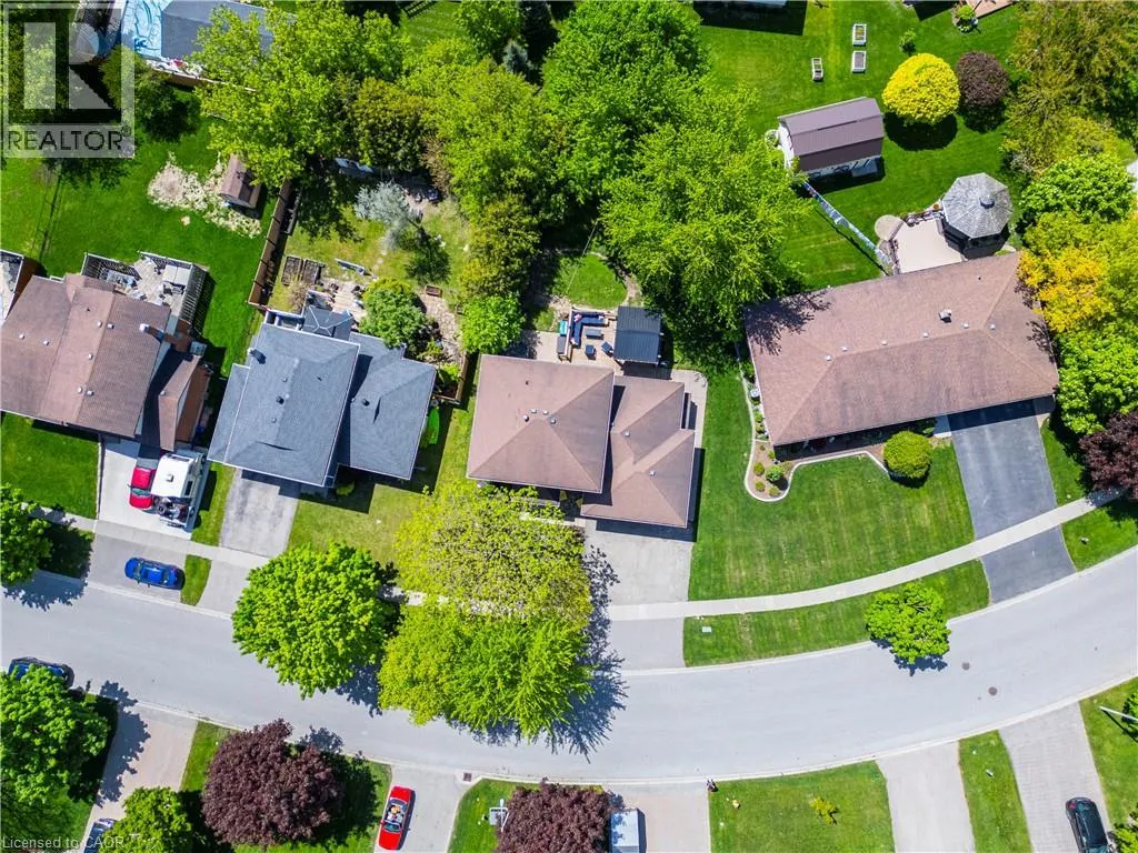 17 VILLAGE Road