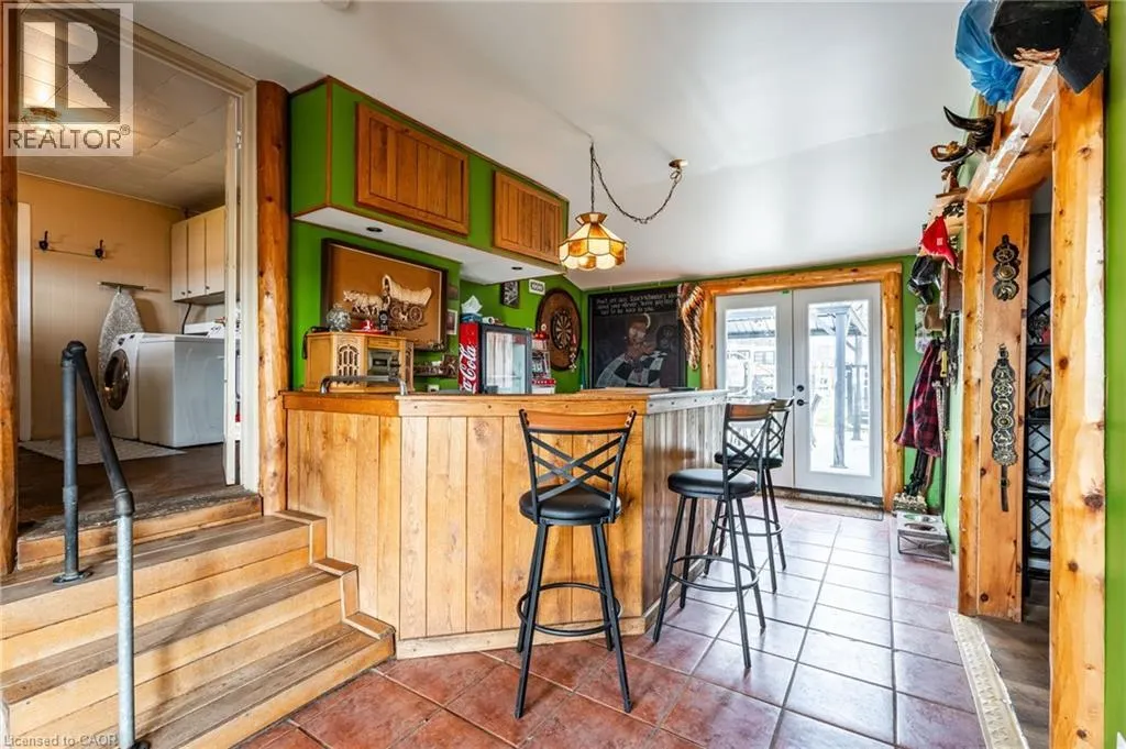 1716 SUNSET Drive
