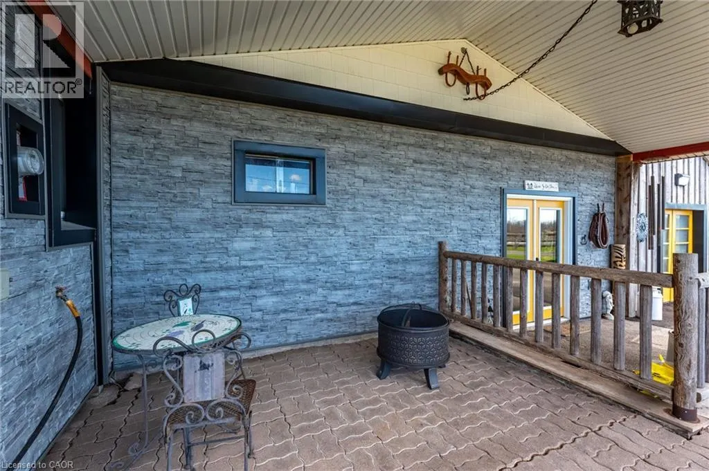 1716 SUNSET Drive