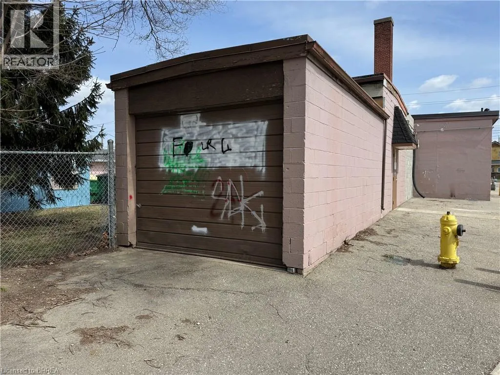 197 ERIE Avenue Unit# Rear #1 & #2