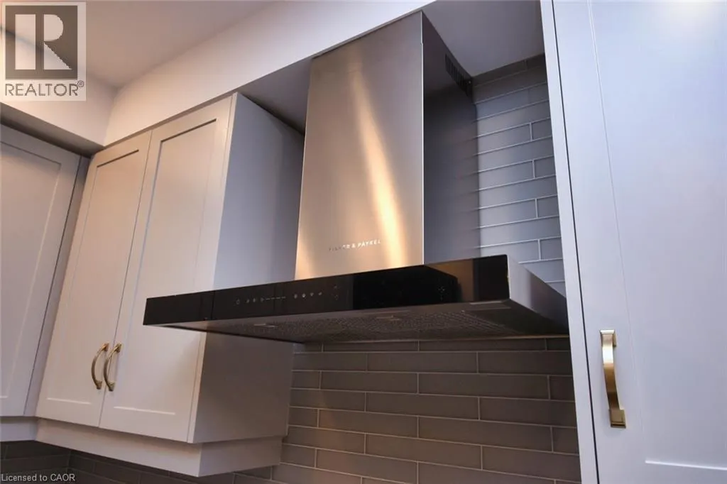 153 WILSON Street W Unit# 306, #306