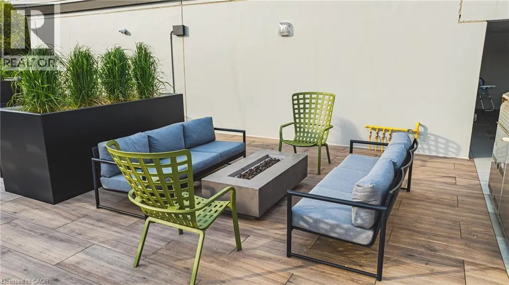 153 WILSON Street W Unit# 306, #306