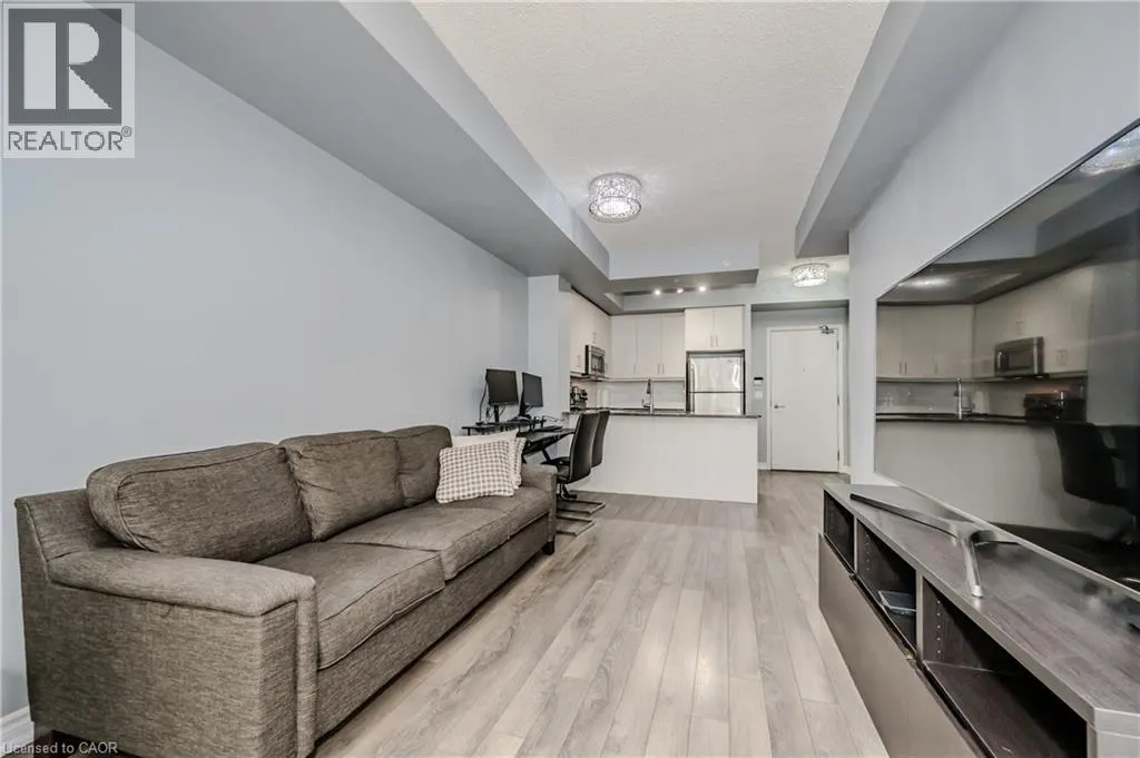 15 JAMES FINLAY Way Unit# 917, #917