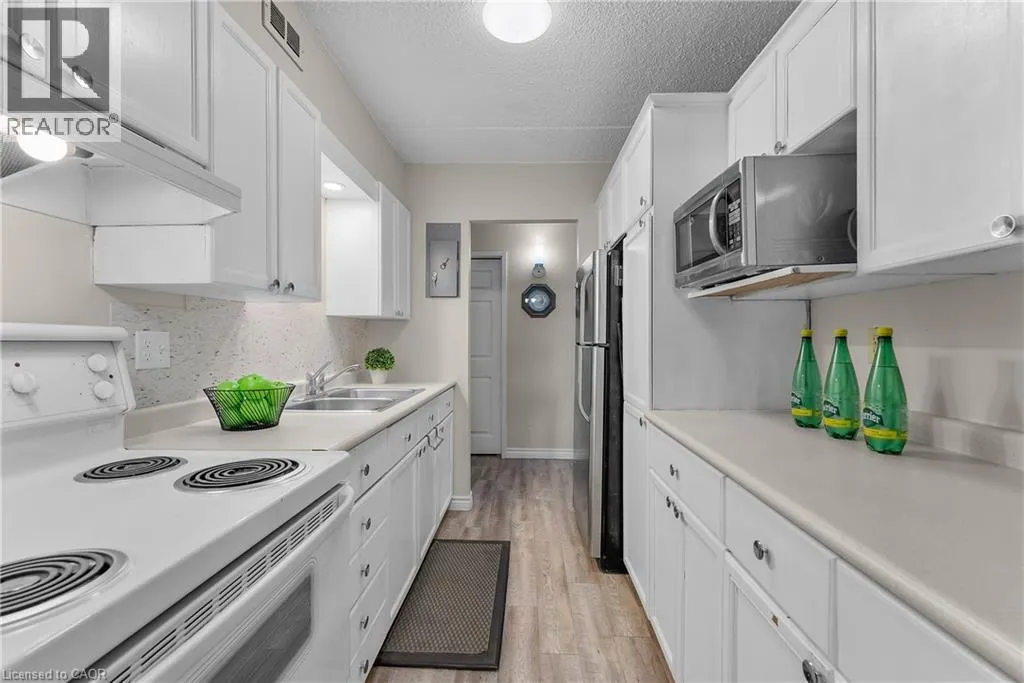 196 SCOTT Street Unit# 222, #222