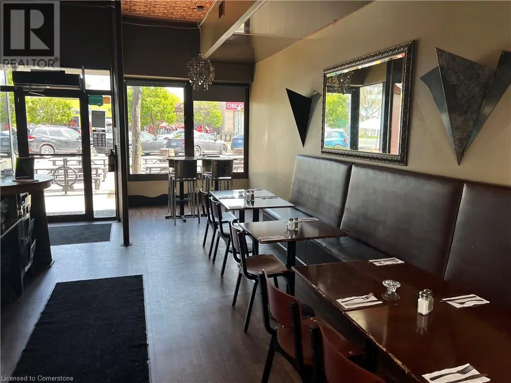 1012 KING Street W
