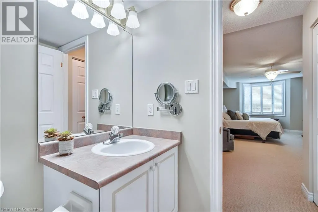 970 GOLF LINKS Road Unit# 205, #205