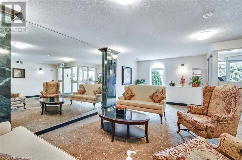 970 GOLF LINKS Road Unit# 205, #205