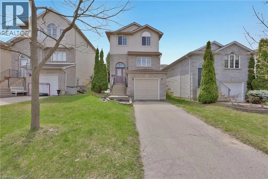 34 PHAIR Crescent