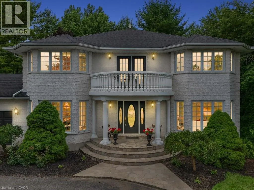 5 COLUMBO Court