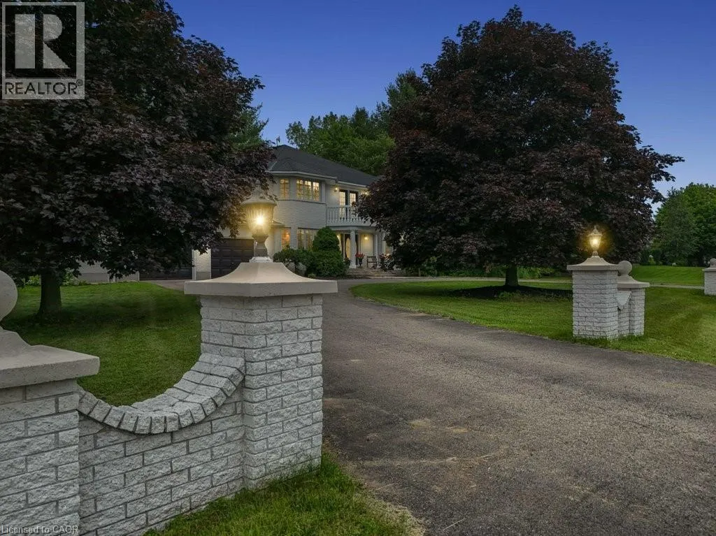 5 COLUMBO Court