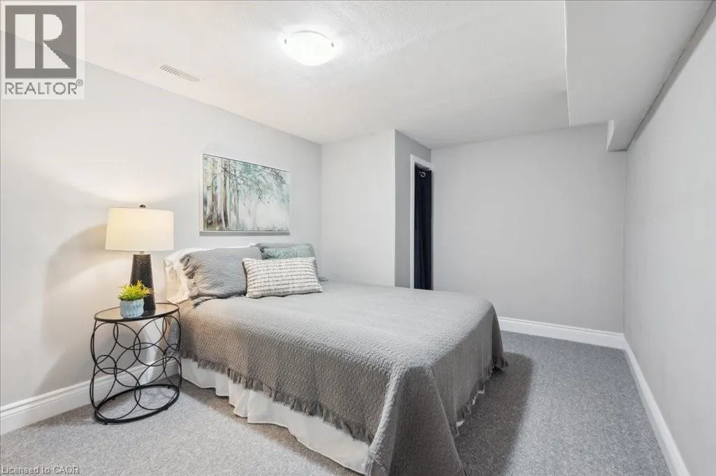 28 BUR OAK Drive