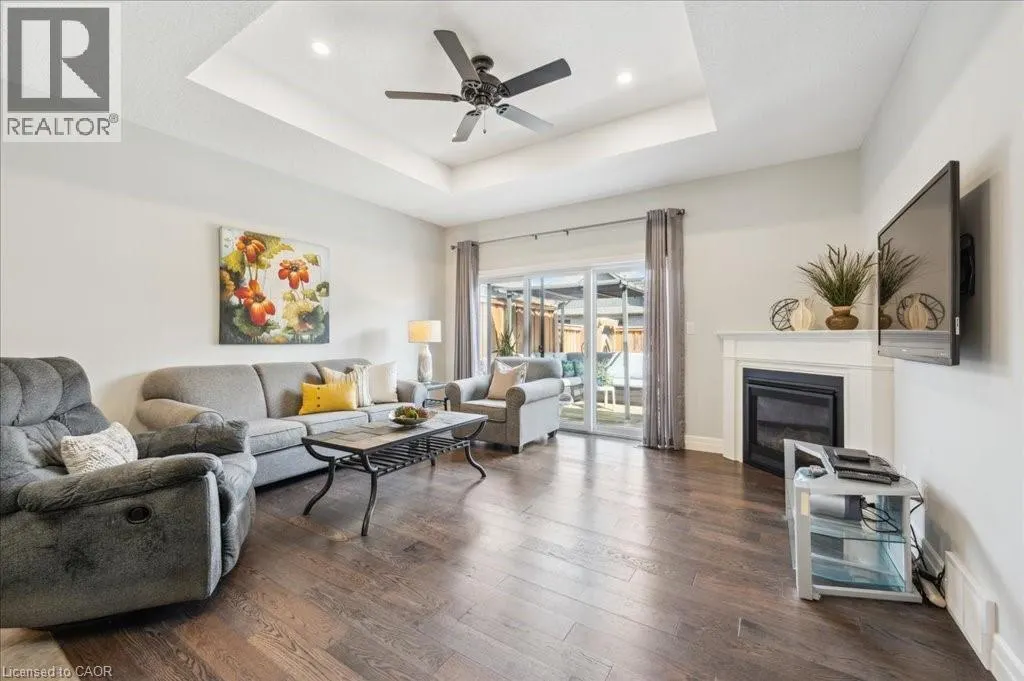 28 BUR OAK Drive
