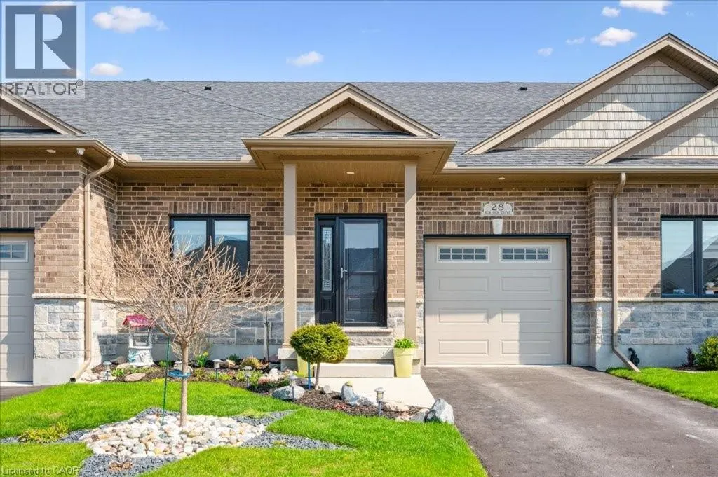 28 BUR OAK Drive