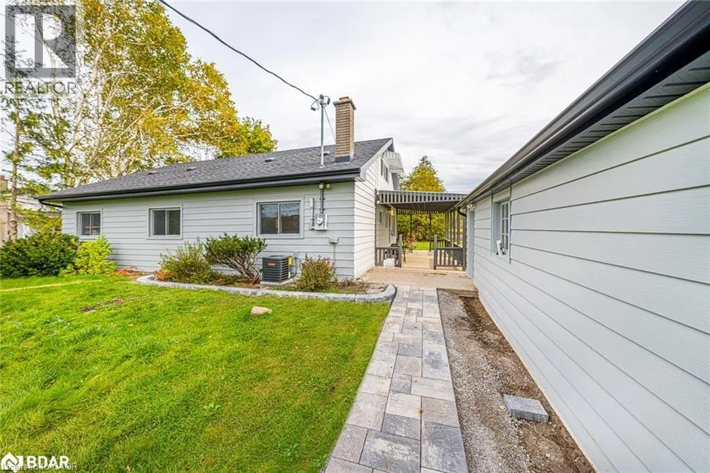 885 GLEN CEDAR Drive