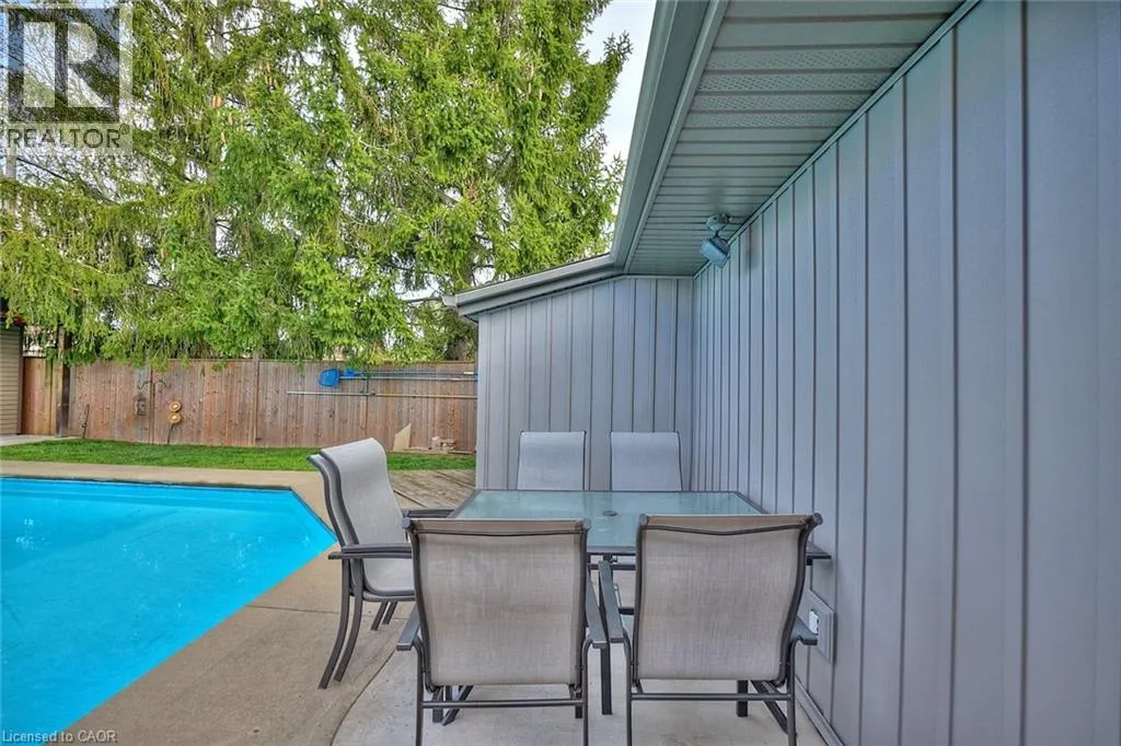 765 GRANDVIEW Road