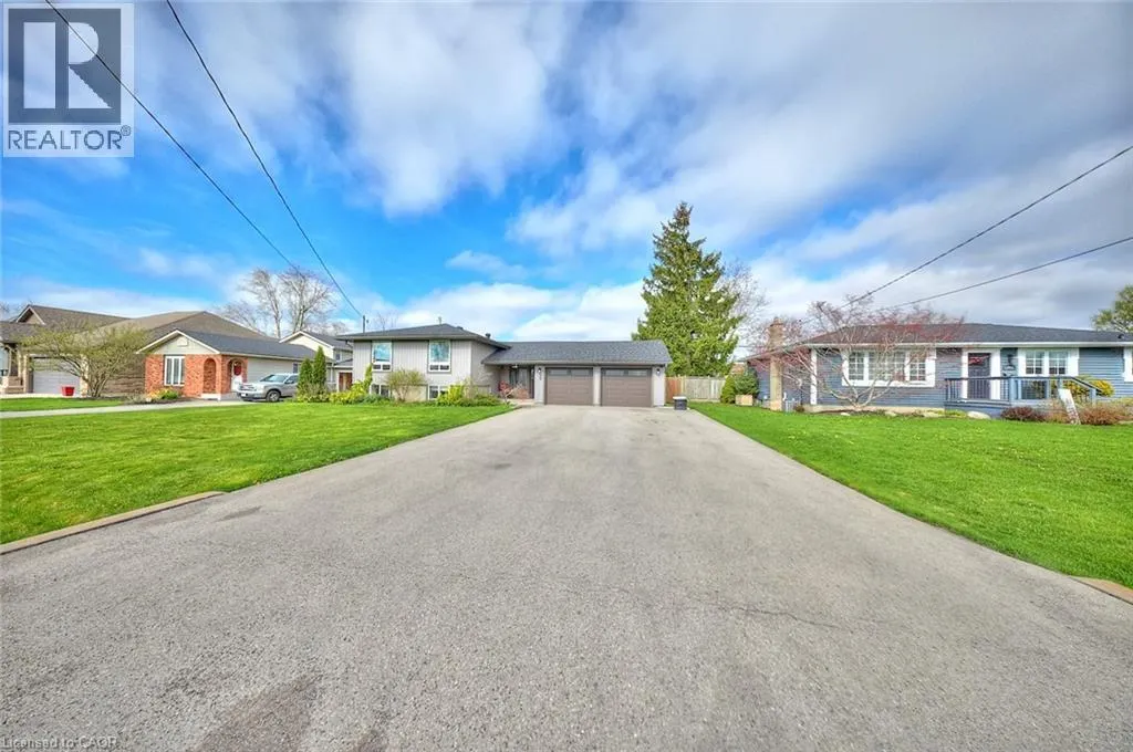 765 GRANDVIEW Road