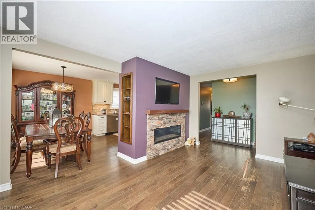 765 GRANDVIEW Road
