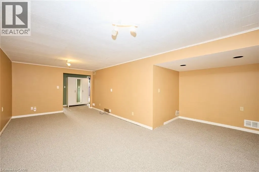 765 GRANDVIEW Road