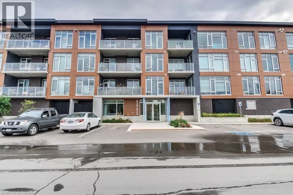 38 HARBOUR Street Unit# 214, #214