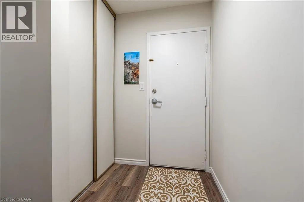 60 DONLY Drive S Unit# 101, #101