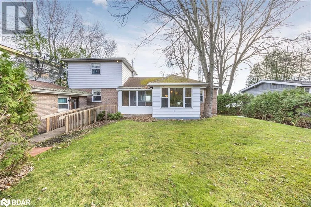 769 WOODLAND Drive
