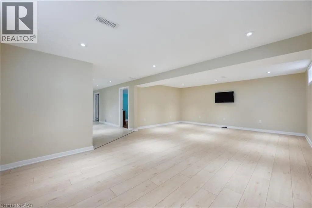13 MEADOWVALE Avenue