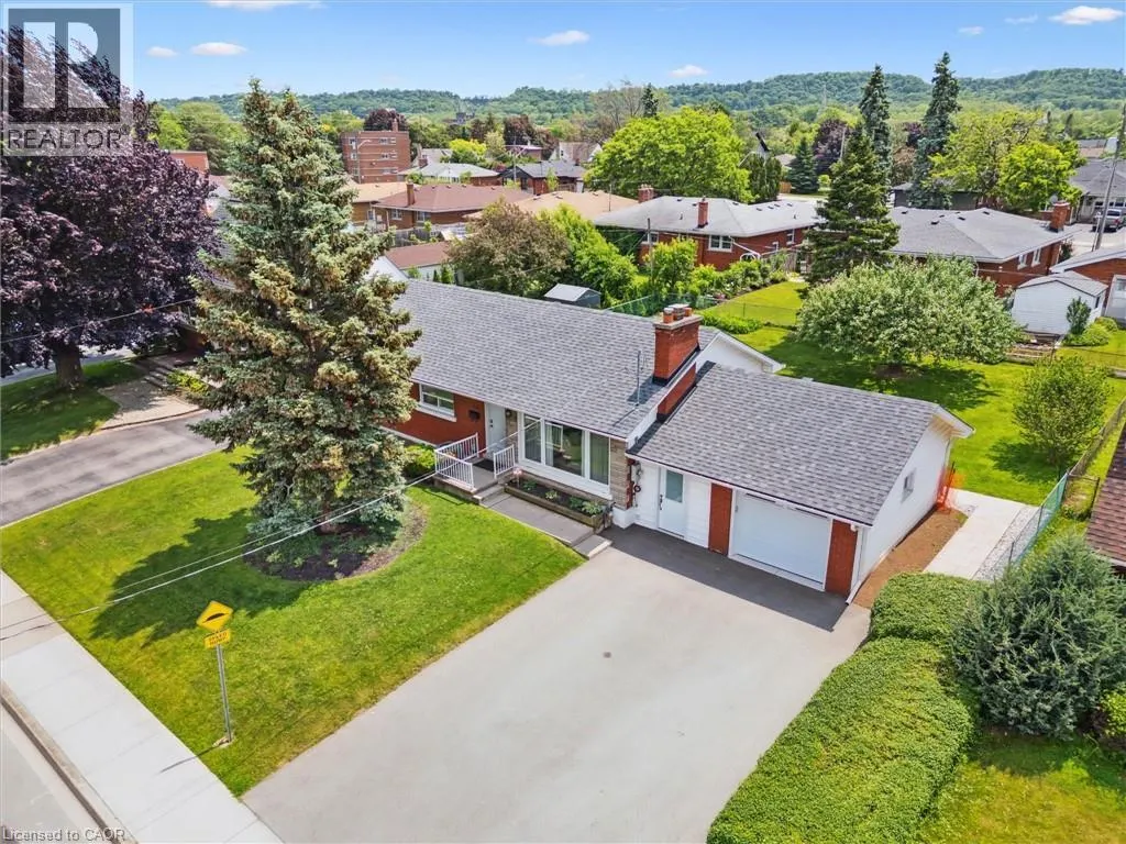 13 MEADOWVALE Avenue