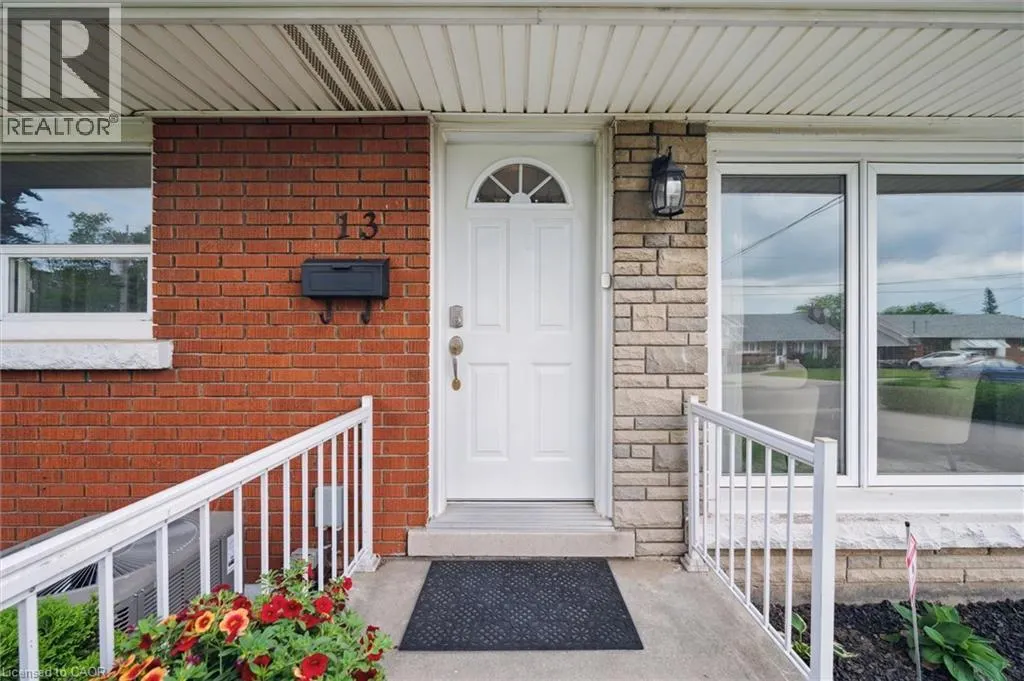 13 MEADOWVALE Avenue