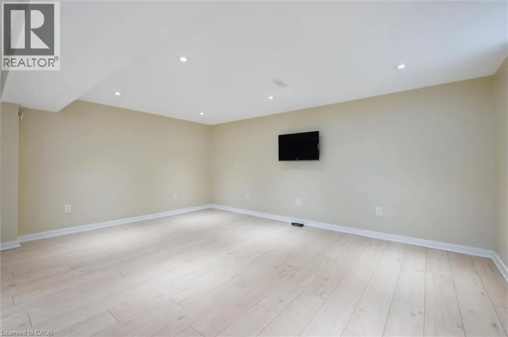 13 MEADOWVALE Avenue