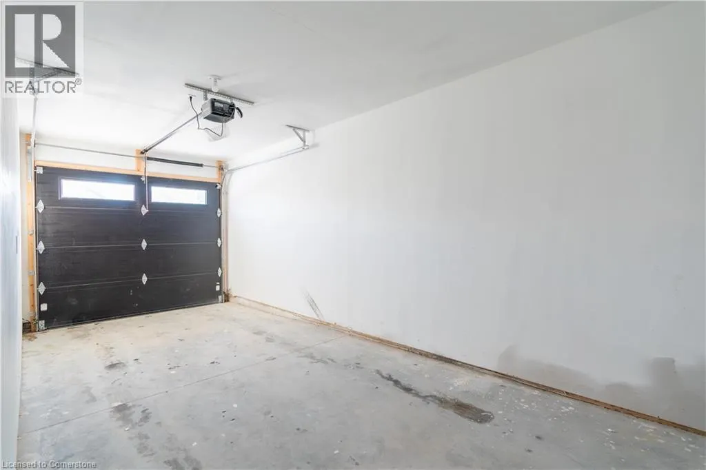 5.5 SOUTH COURT Street W