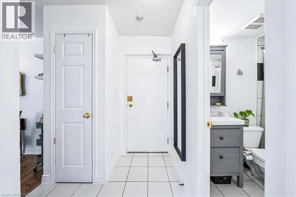 114 VAUGHAN Road Unit# 103, #103