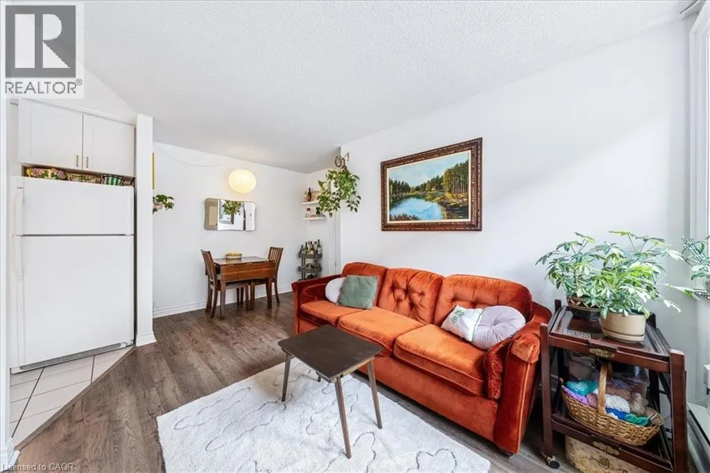 114 VAUGHAN Road Unit# 103, #103
