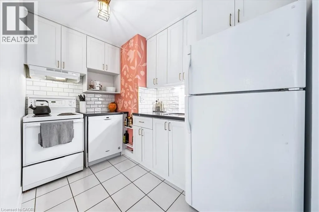 114 VAUGHAN Road Unit# 103, #103
