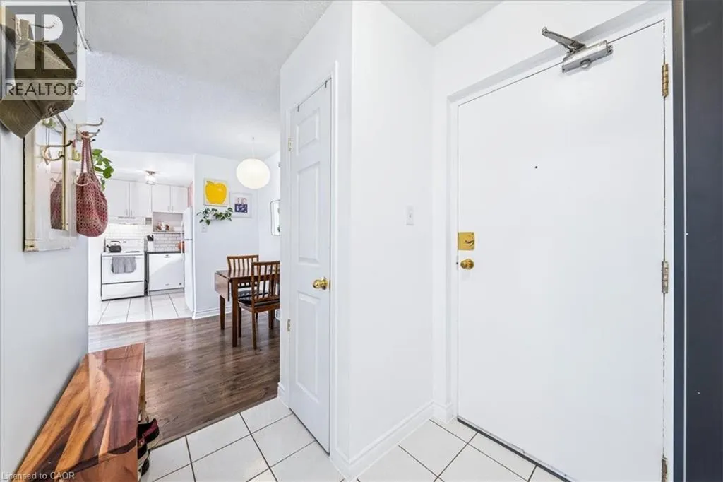 114 VAUGHAN Road Unit# 103, #103