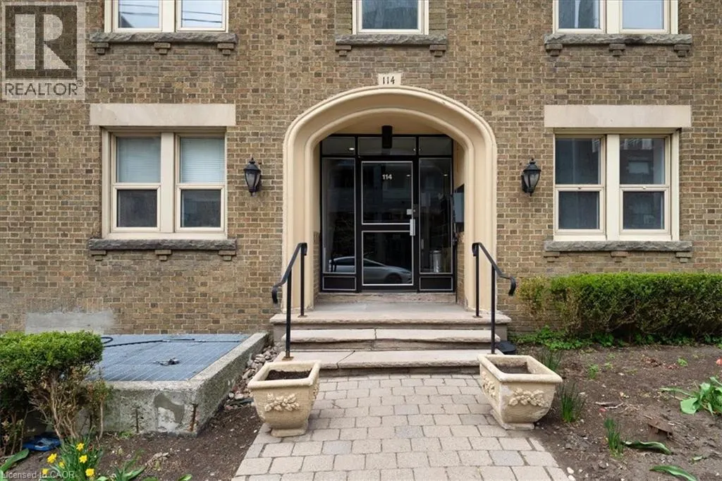 114 VAUGHAN Road Unit# 103, #103