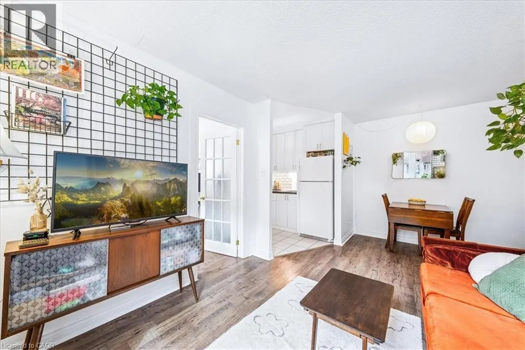 114 VAUGHAN Road Unit# 103, #103