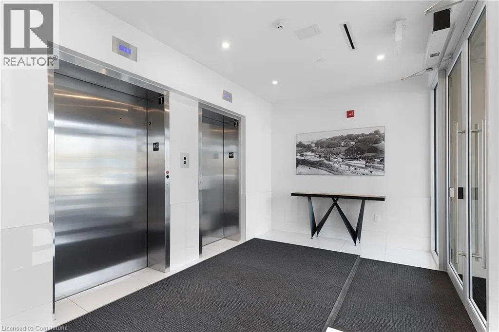 38 HARBOUR Street Unit# 203, #203