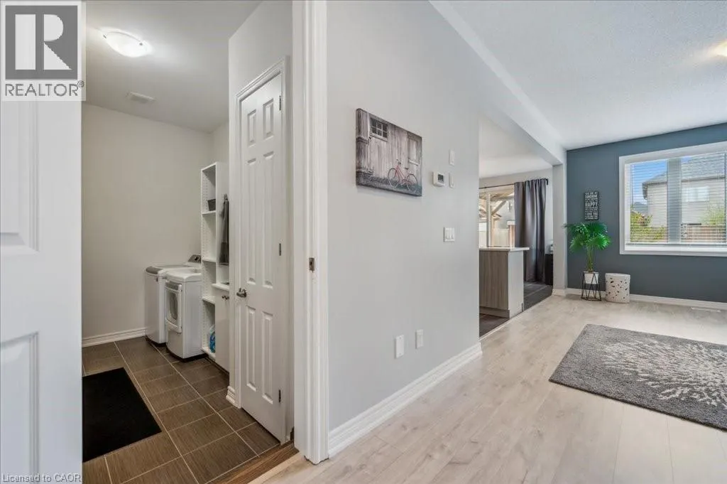 33 MCFARLANE Crescent