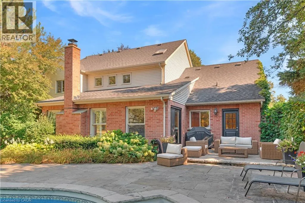 19 HUNTINGWOOD Court