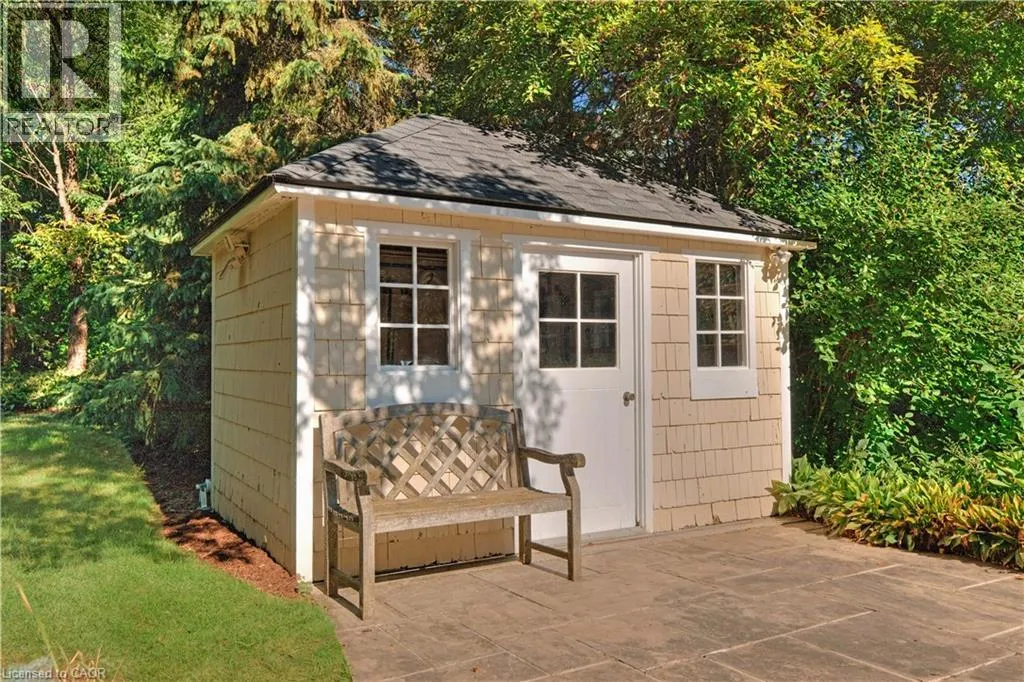 19 HUNTINGWOOD Court