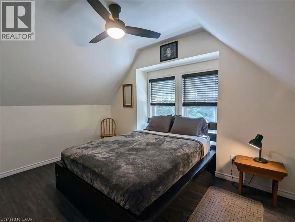 22 SUNRISE BAY Road