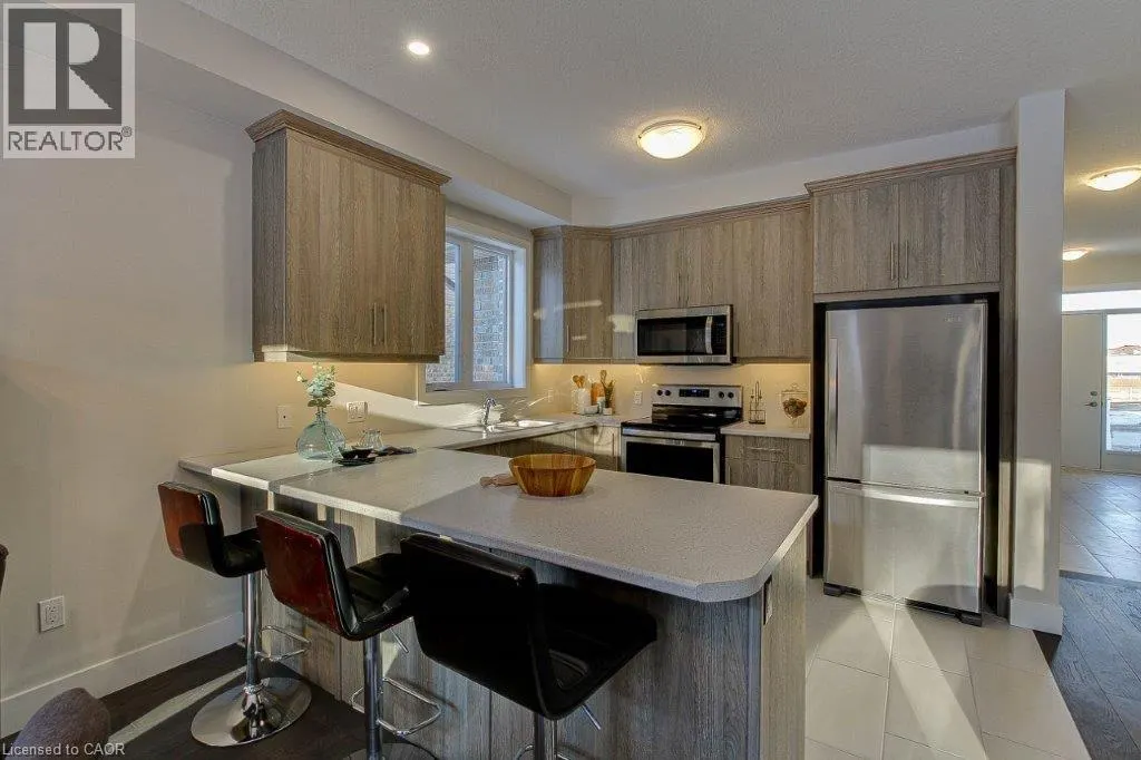 2274 SOUTHPORT Crescent
