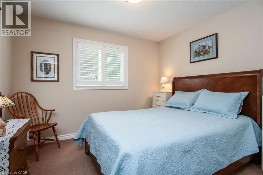 58 ZINKANN Crescent