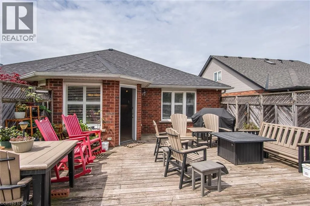 58 ZINKANN Crescent
