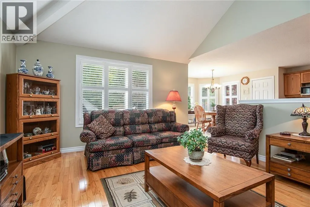 58 ZINKANN Crescent
