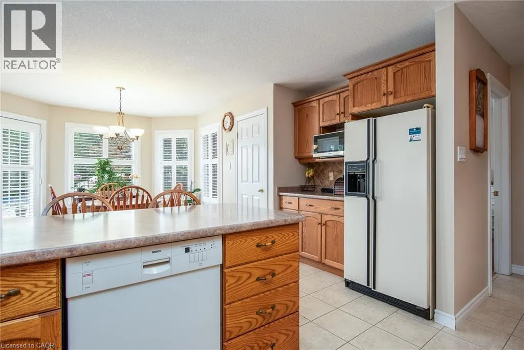 58 ZINKANN Crescent
