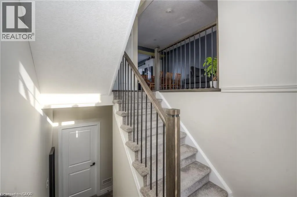 110 LOXLEIGH Lane