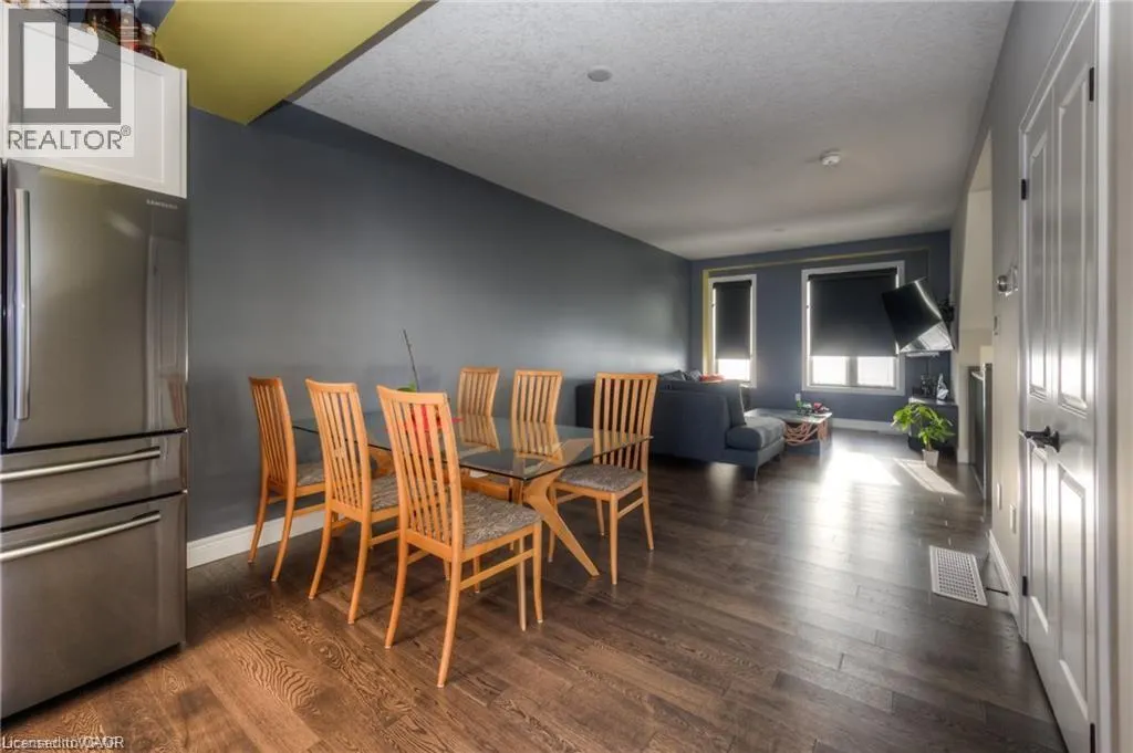 110 LOXLEIGH Lane