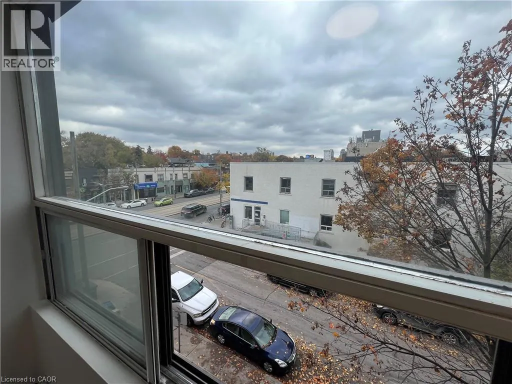 102 GREENSIDES Avenue Unit# 16, #16