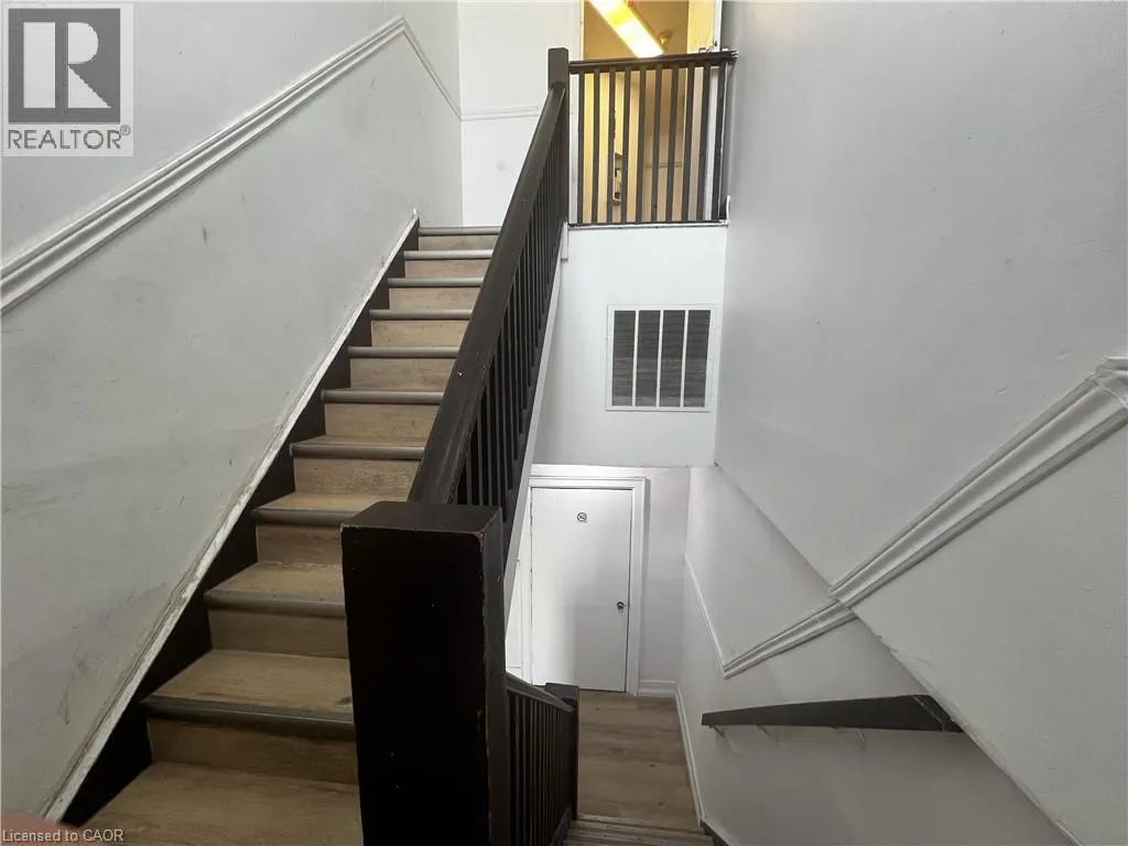 102 GREENSIDES Avenue Unit# 11, #11